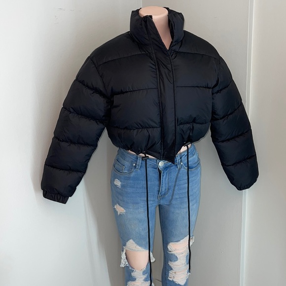 Jackets & Blazers - Women’s Black Bubble Jacket - size small